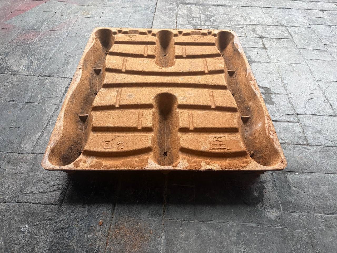 Pallet thumbnail 2